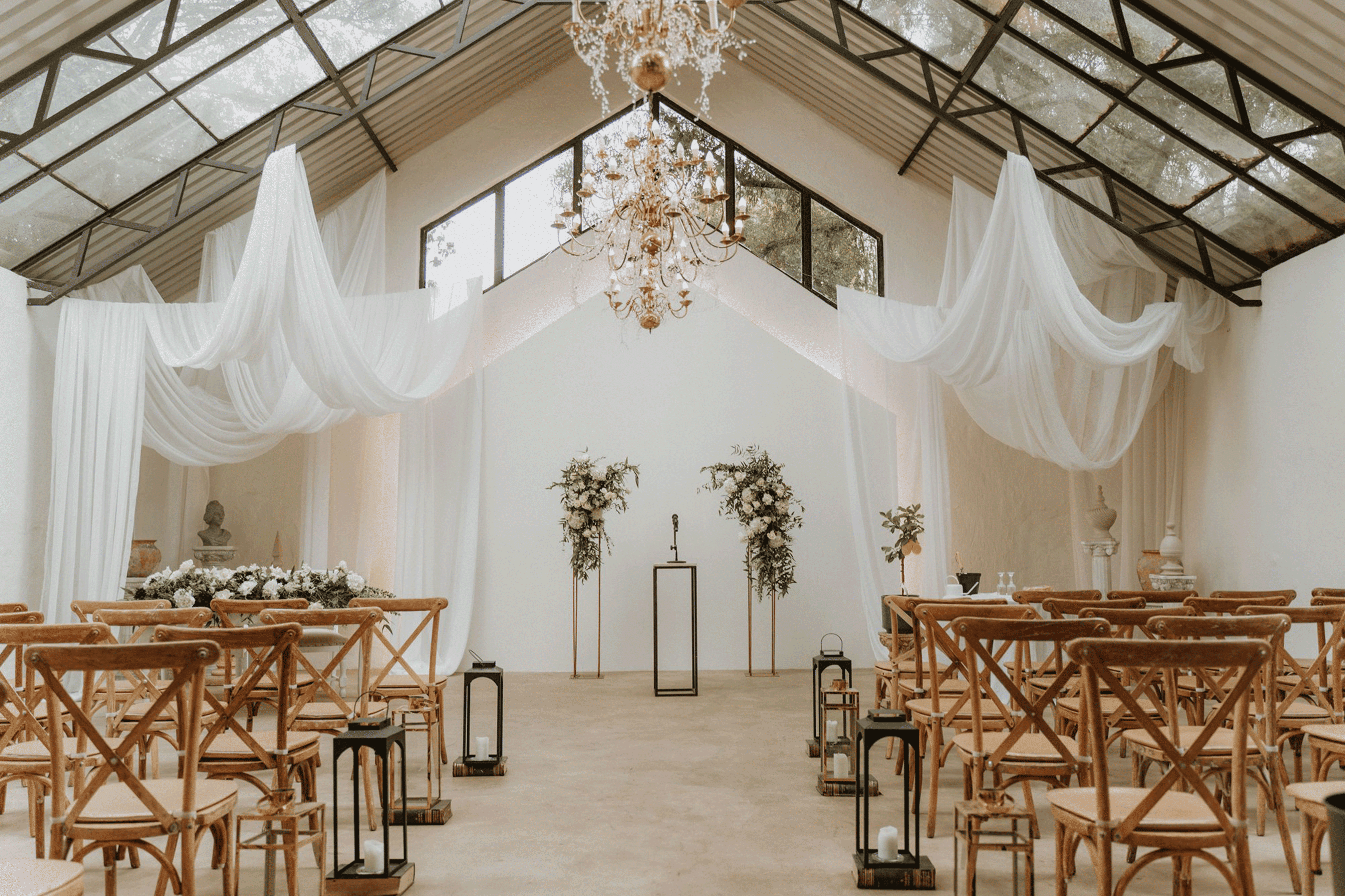 Inside La Vie